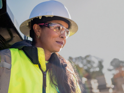 Pyramex protective Clothing men and women